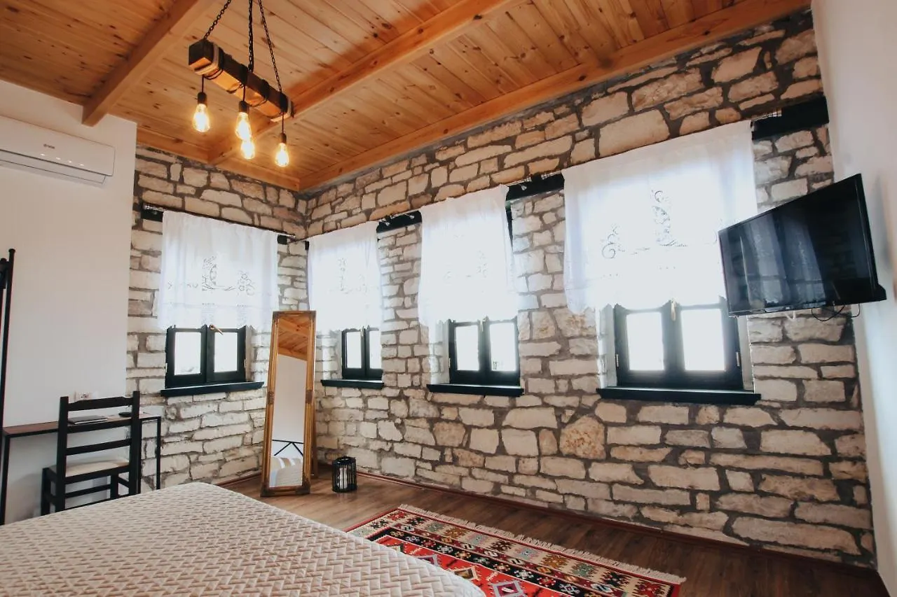 ****  Bujtina Maria Hotel Gjirokaster Albania