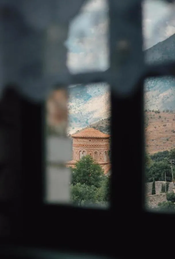 ****  Bujtina Maria Hotel Gjirokaster Albania