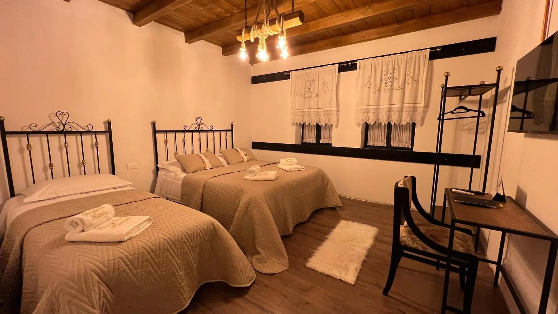 Bujtina Maria Hotel Stegopull