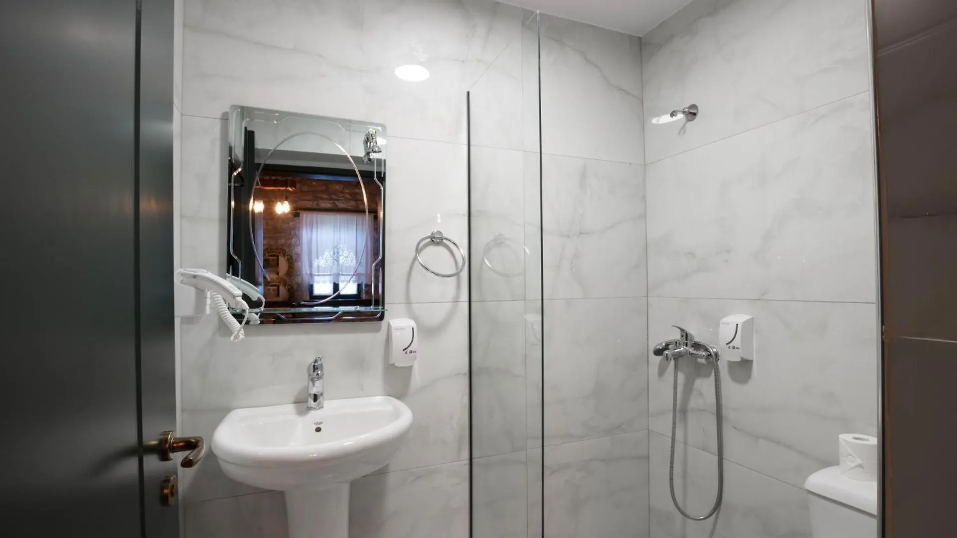 Bujtina Maria Hotel Stegopull