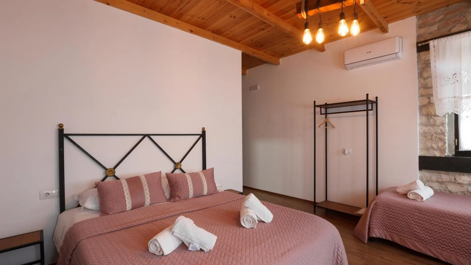 Bujtina Maria Hotel Stegopull