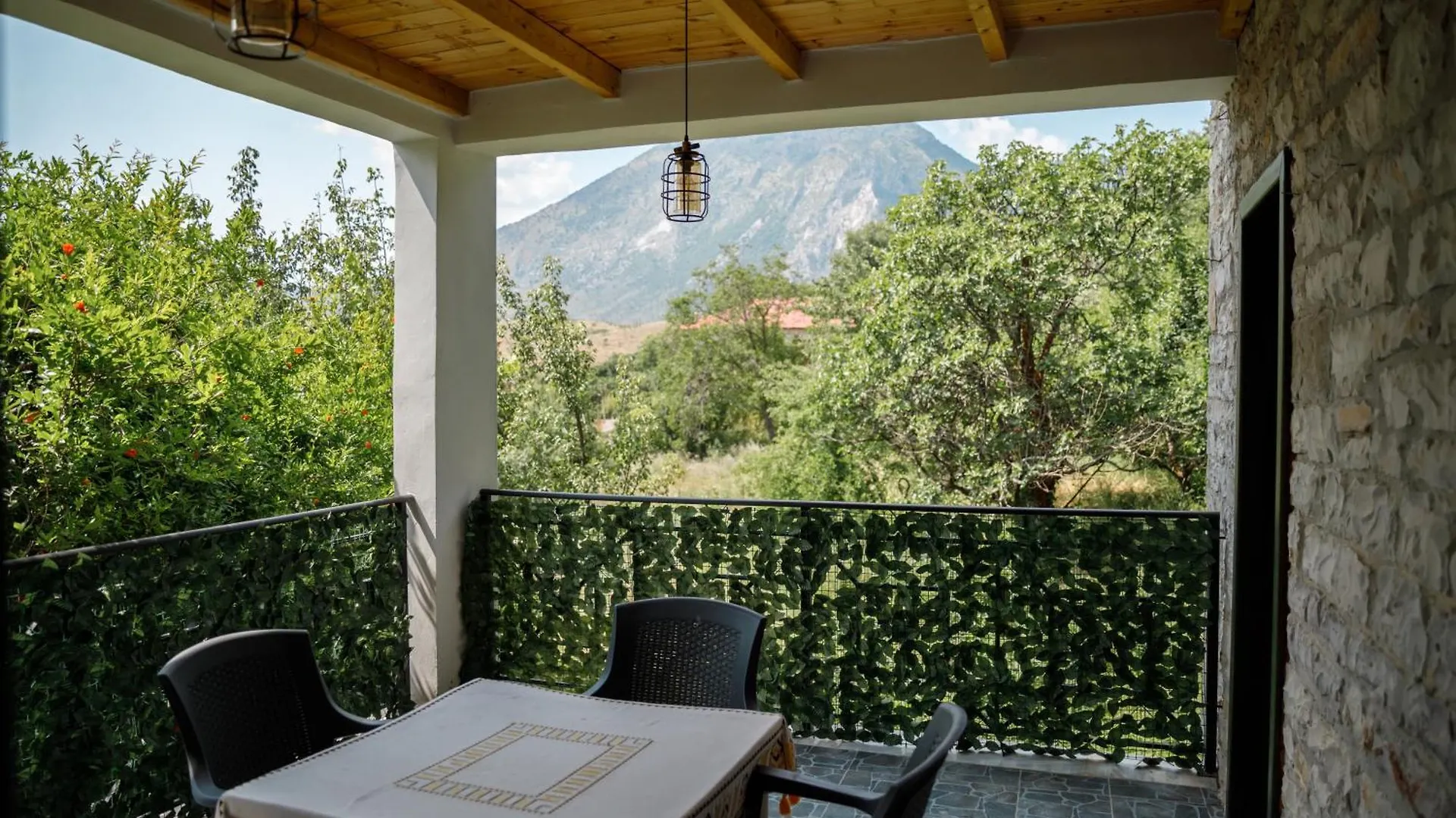 Bujtina Maria Hotel Stegopull