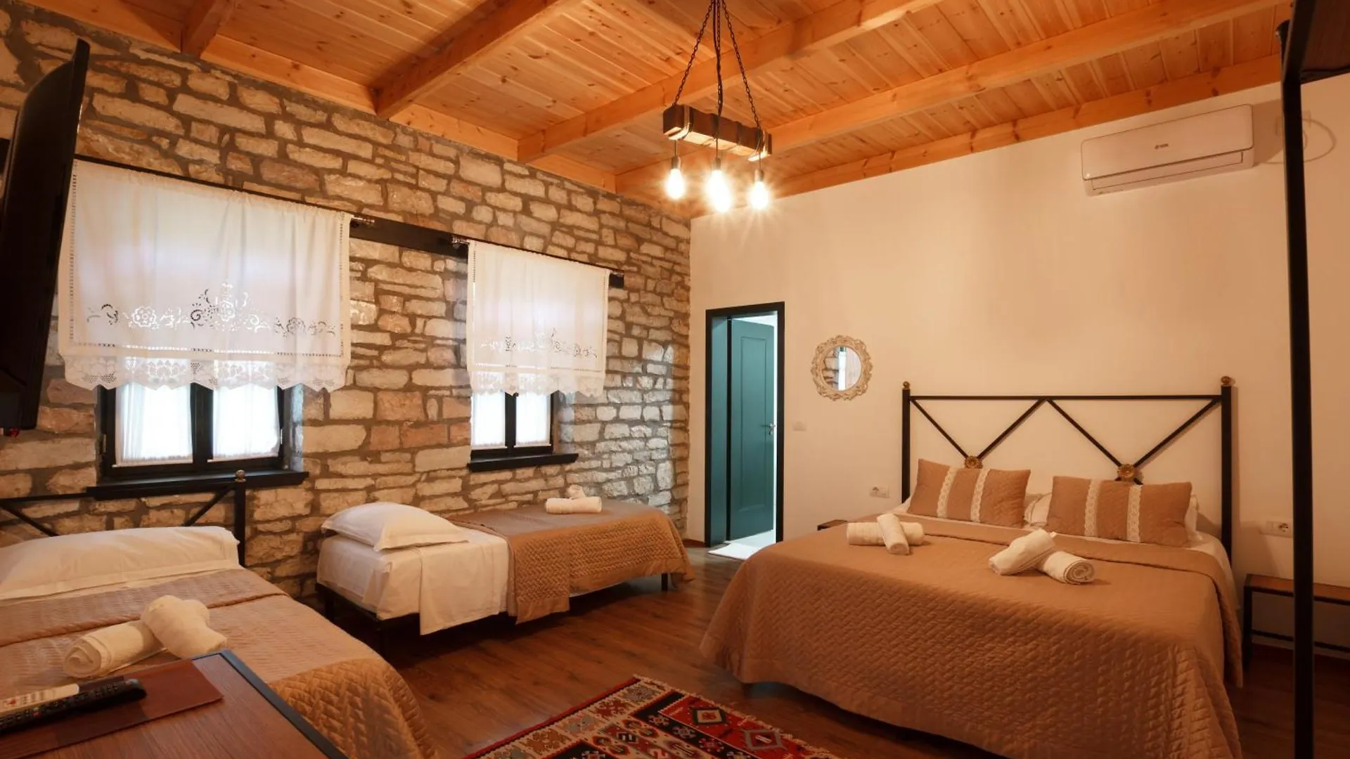 Bujtina Maria Hotel Stegopull