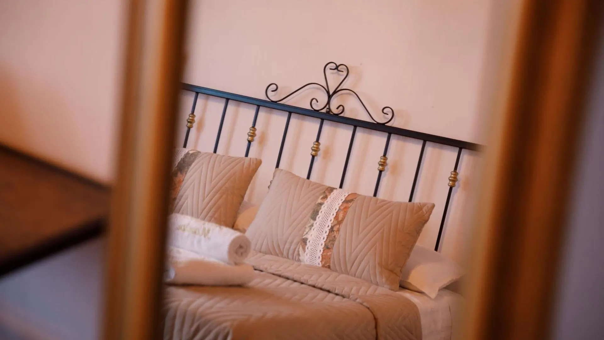 Bujtina Maria Hotel Stegopull 4*,  Albania