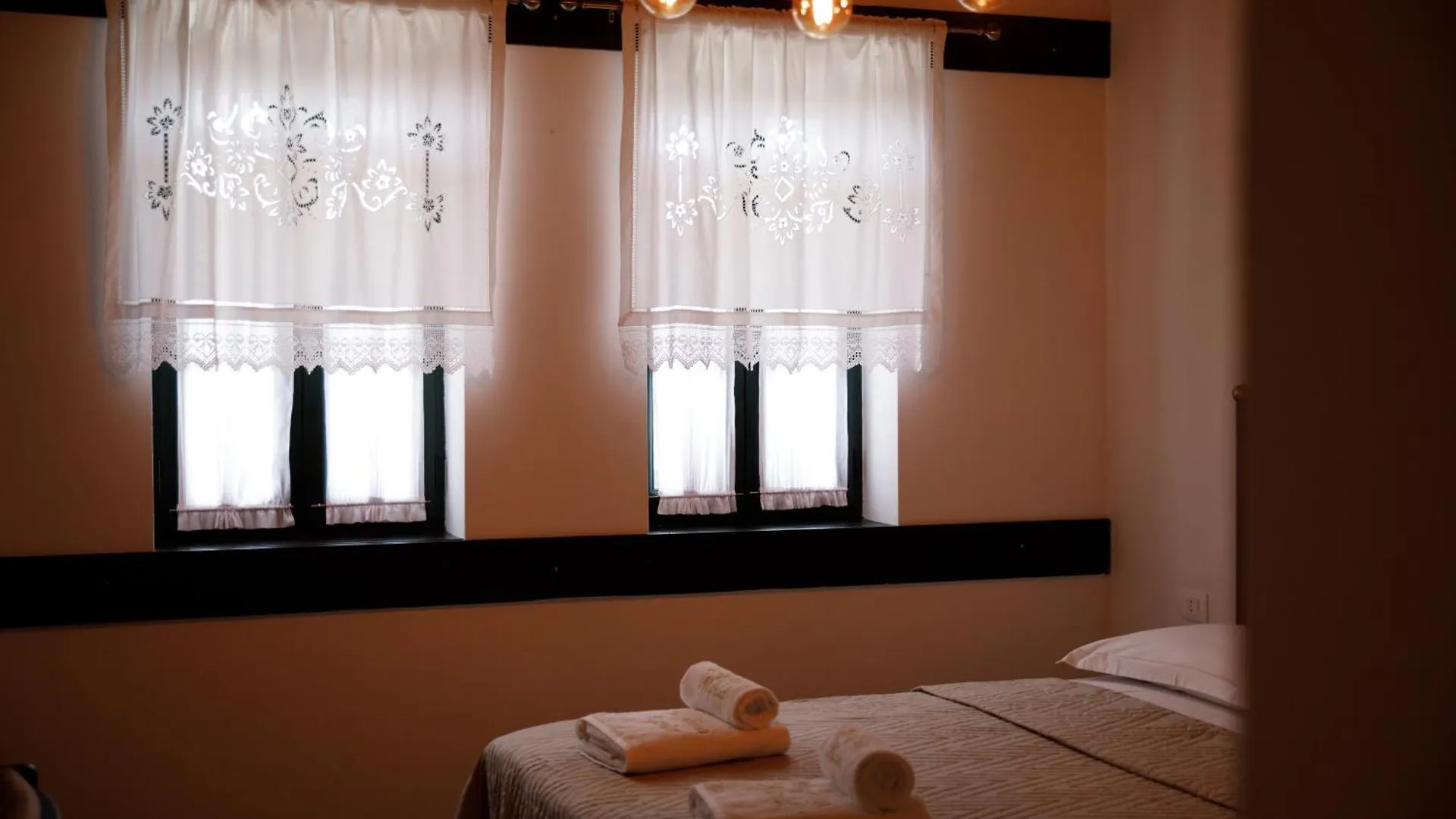 Bujtina Maria Hotel Stegopull 4*,