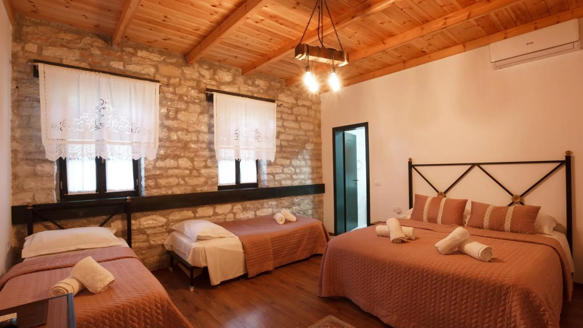 ****  Bujtina Maria Hotel Stegopull Albania