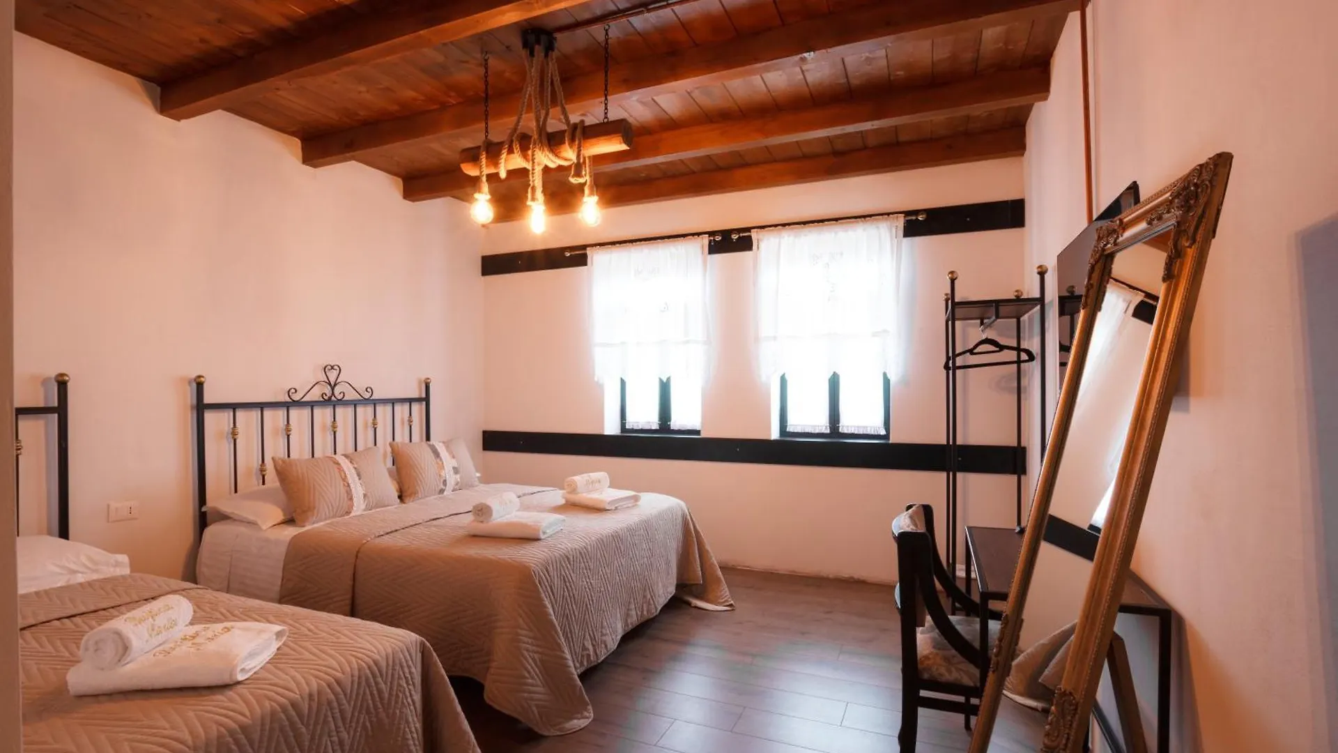Bujtina Maria Hotel Stegopull
