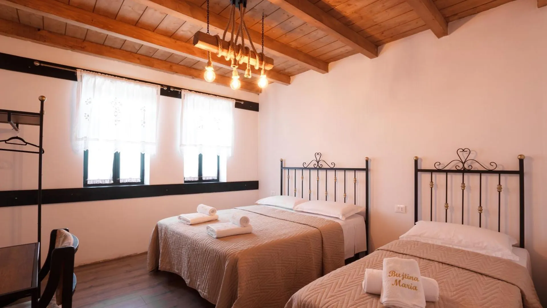 Bujtina Maria Hotel Stegopull