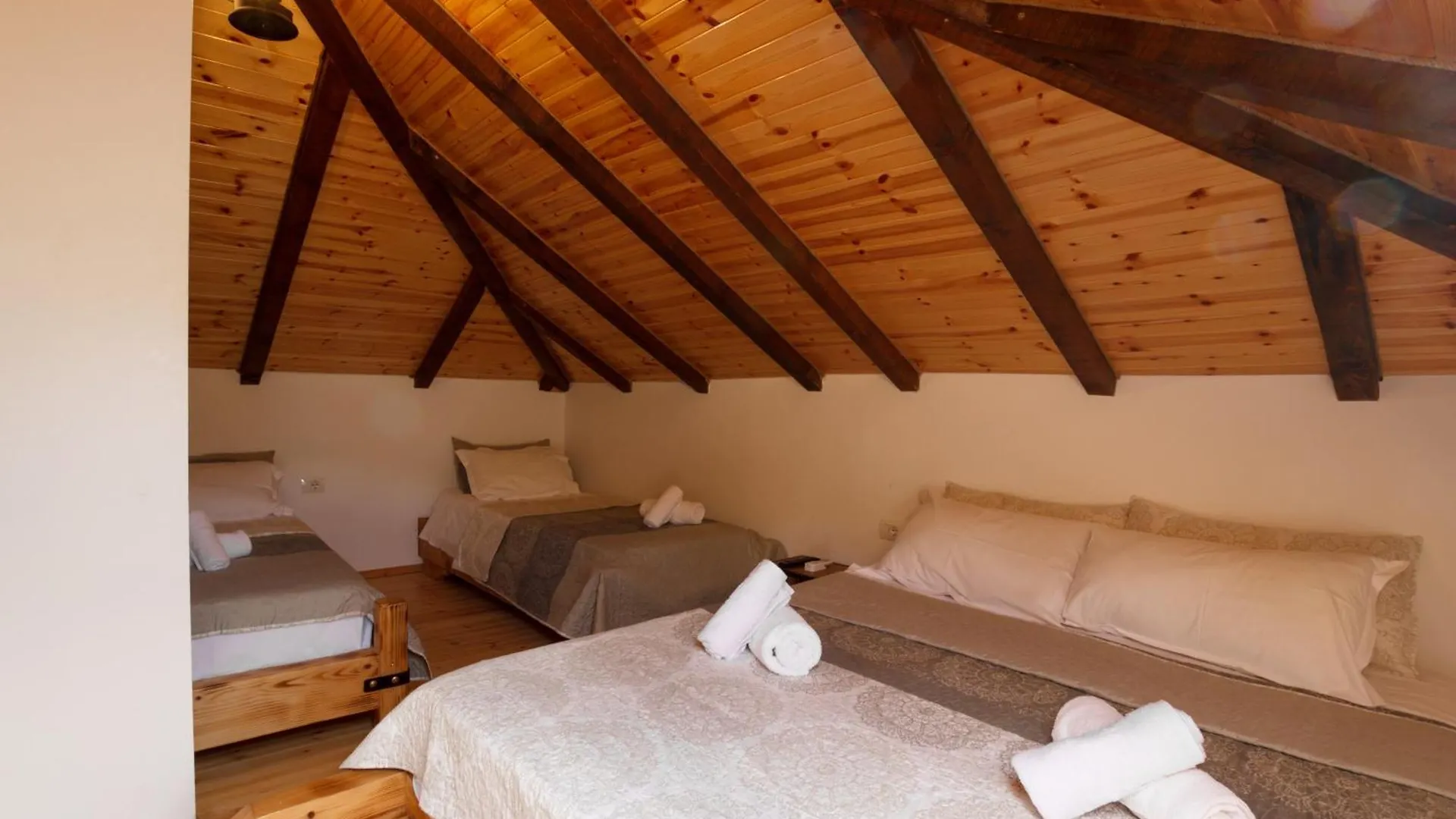 Bujtina Maria Hotel Stegopull