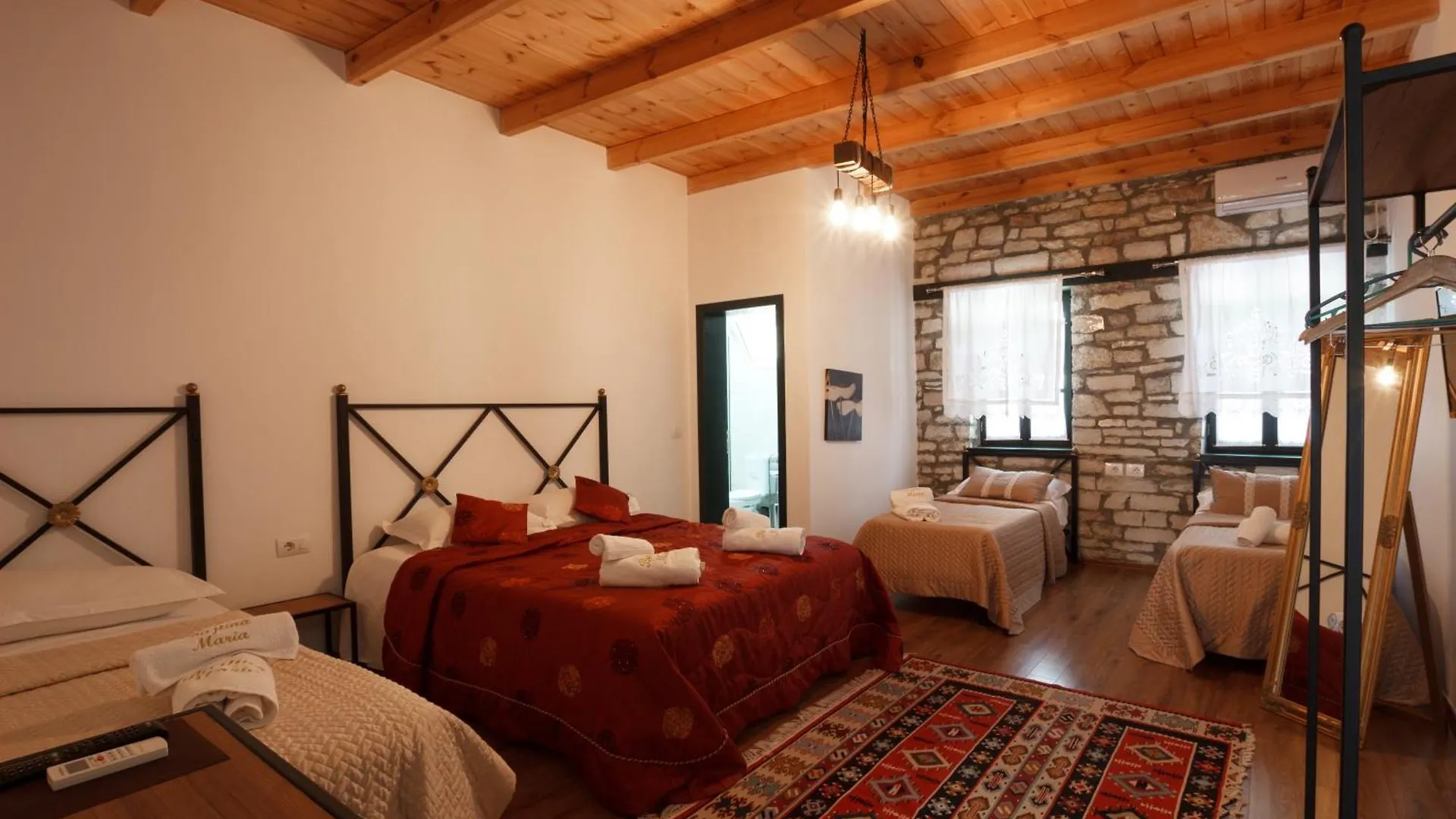 Bujtina Maria Hotel Stegopull 4*,